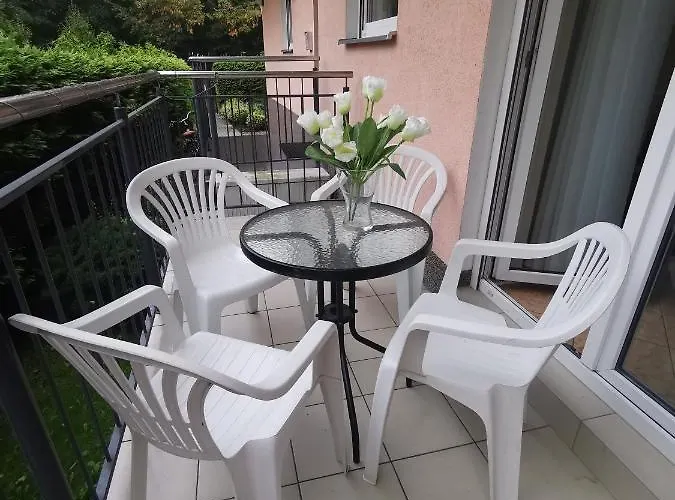 Spacerowa Z Balkonem * كولوبرزيغ